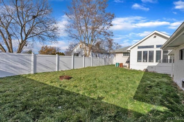 2965 Jerauld Avenue, Niagara Falls, NY 14305