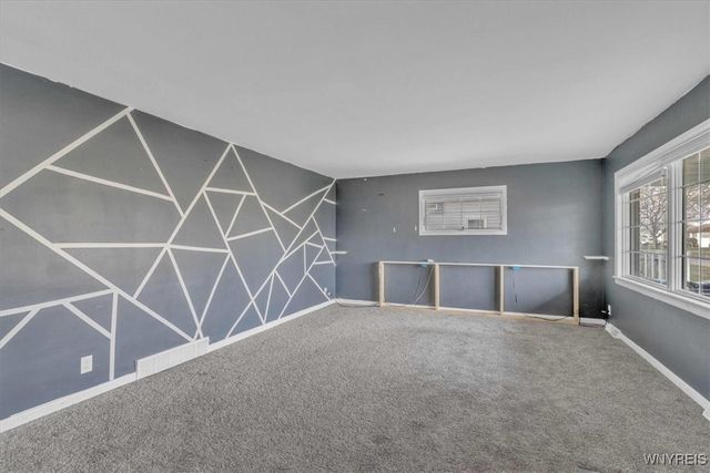 2965 Jerauld Avenue, Niagara Falls, NY 14305