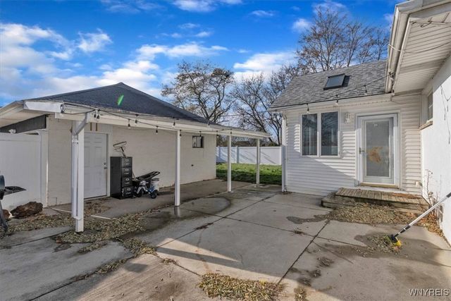 2965 Jerauld Avenue, Niagara Falls, NY 14305