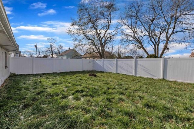 2965 Jerauld Avenue, Niagara Falls, NY 14305