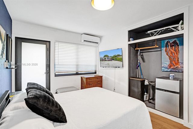 754 NE 40th St B, Fort Lauderdale, FL 33334