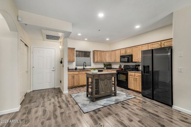 920 E DEVONSHIRE Avenue 2027, Phoenix, AZ 85014