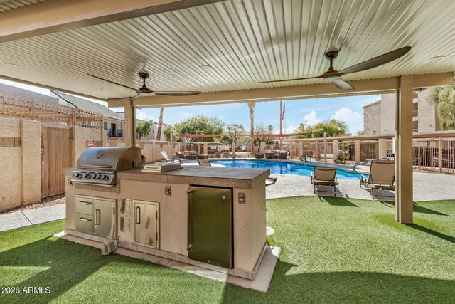 920 E DEVONSHIRE Avenue 2027, Phoenix, AZ 85014