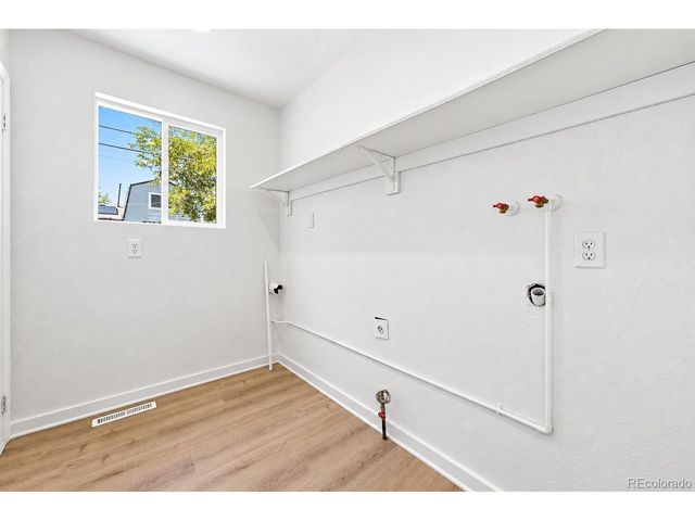 2631 S Green Ct, Denver, CO 80219