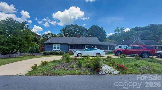 408 Oakdale Street, Gastonia, NC 28054