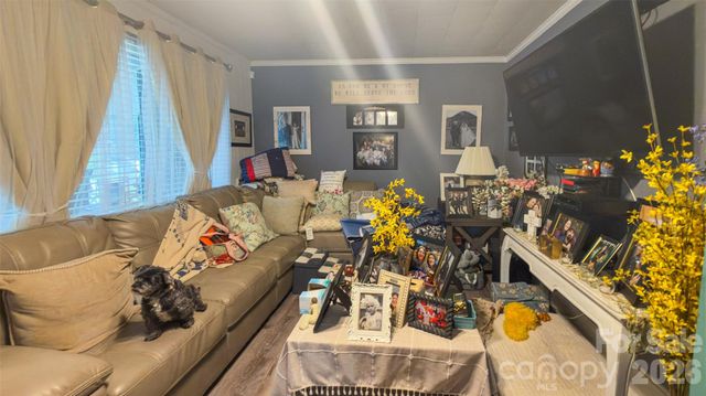 408 Oakdale Street, Gastonia, NC 28054