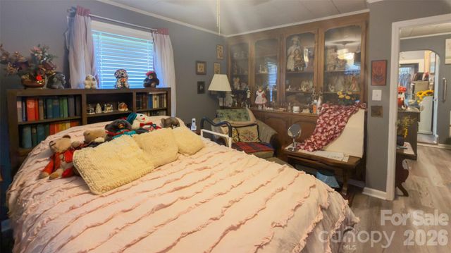 408 Oakdale Street, Gastonia, NC 28054