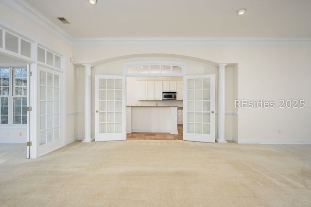 7 Crescent Cir, Bluffton, SC 29910