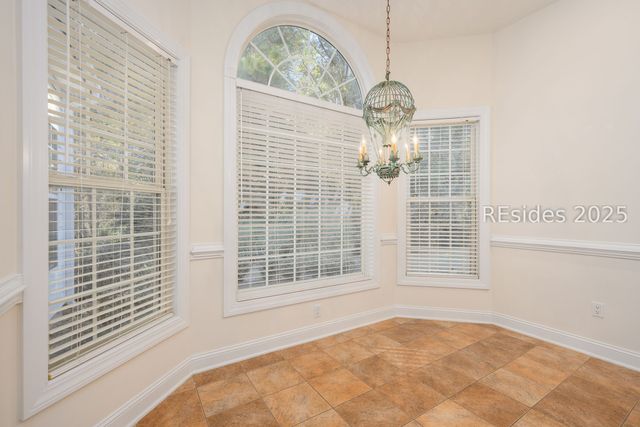 7 Crescent Cir, Bluffton, SC 29910