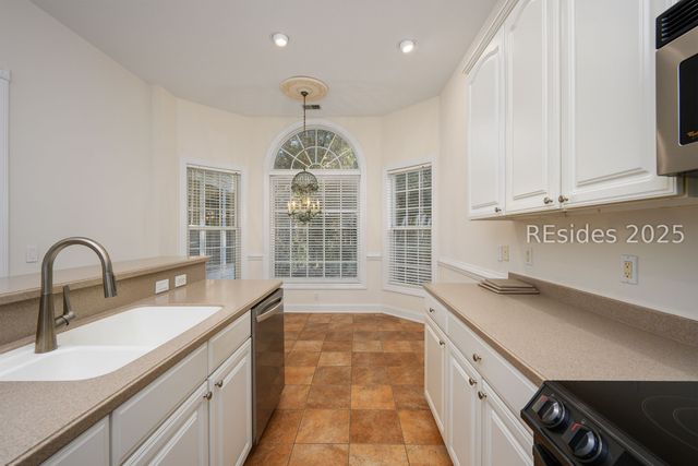 7 Crescent Cir, Bluffton, SC 29910