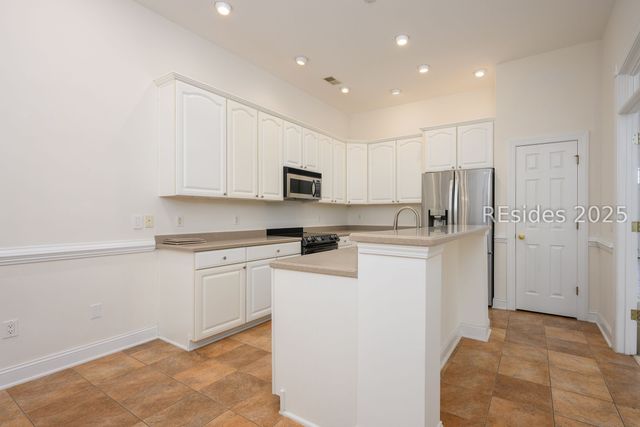 7 Crescent Cir, Bluffton, SC 29910