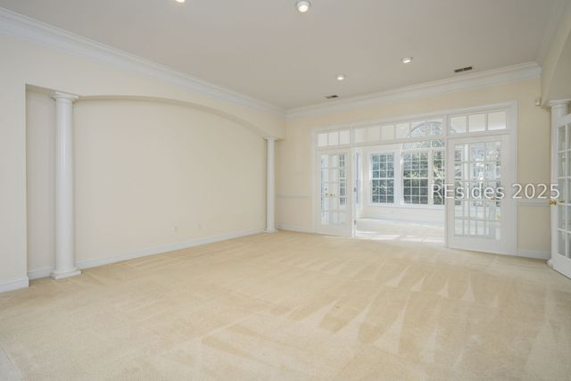 7 Crescent Cir, Bluffton, SC 29910