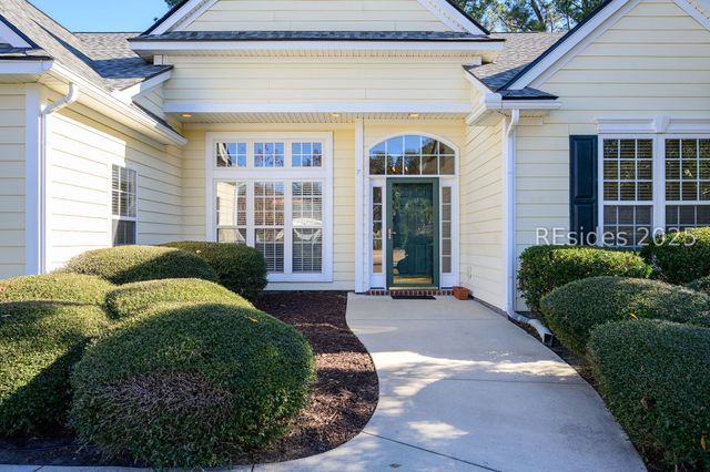 7 Crescent Cir, Bluffton, SC 29910