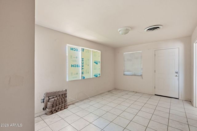 2743 W Ocotillo Road, Phoenix, AZ 85017