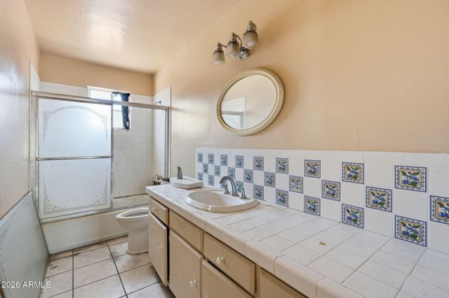 2743 W Ocotillo Road, Phoenix, AZ 85017