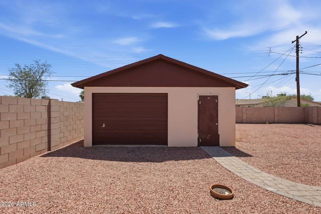 2743 W Ocotillo Road, Phoenix, AZ 85017