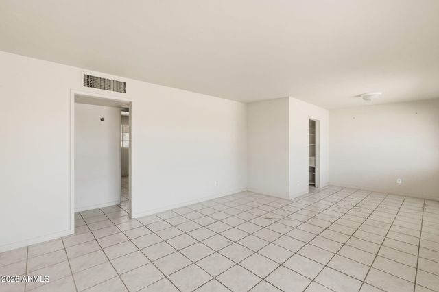 2743 W Ocotillo Road, Phoenix, AZ 85017