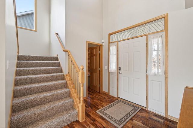 10320 Abbott Drive N, Brooklyn Park, MN 55443