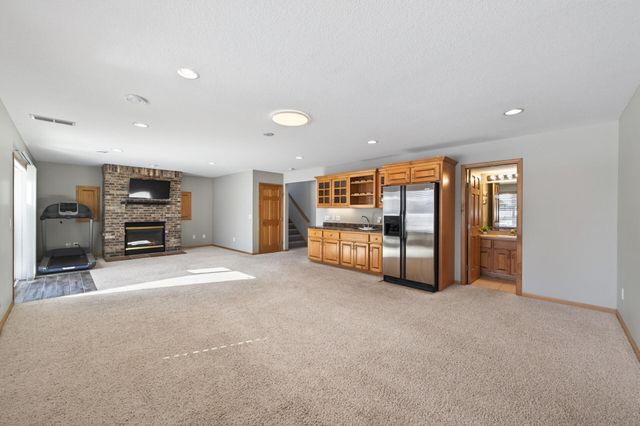 10320 Abbott Drive N, Brooklyn Park, MN 55443