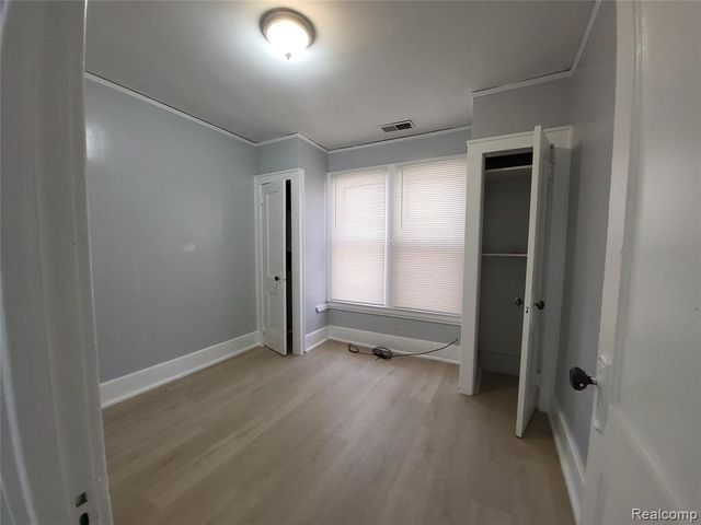 2463 Taylor Street, Detroit, MI 48206