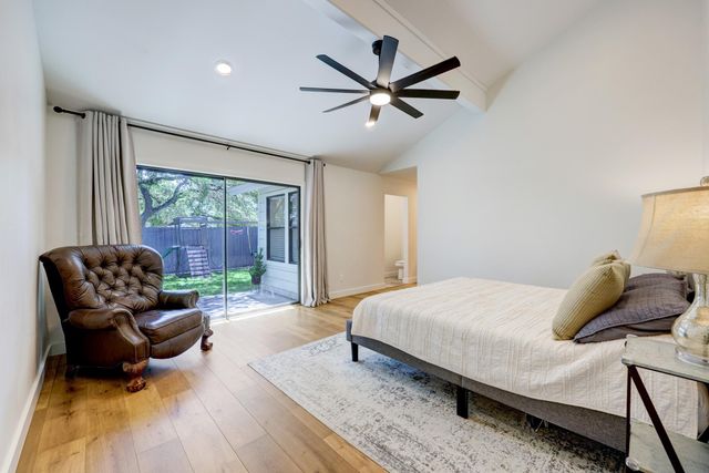 5609 Courtyard CV, Austin, TX 78731