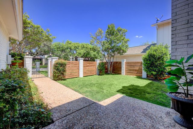 5609 Courtyard CV, Austin, TX 78731