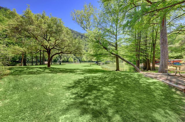 5609 Courtyard CV, Austin, TX 78731