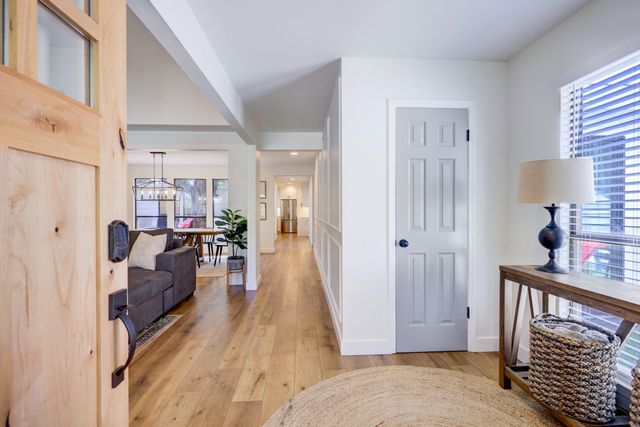 5609 Courtyard CV, Austin, TX 78731