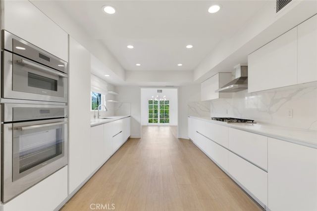 26086 Mulholland Highway, Calabasas, CA 91302