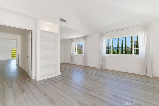26086 Mulholland Highway, Calabasas, CA 91302