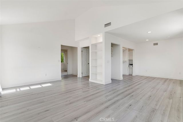 26086 Mulholland Highway, Calabasas, CA 91302