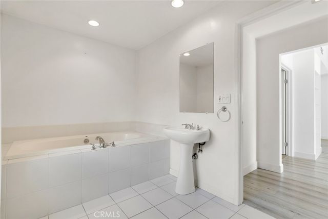26086 Mulholland Highway, Calabasas, CA 91302
