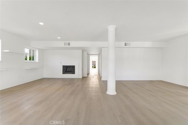 26086 Mulholland Highway, Calabasas, CA 91302
