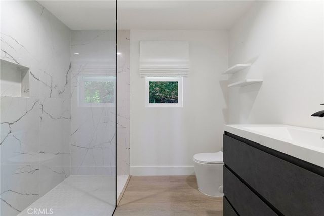 26086 Mulholland Highway, Calabasas, CA 91302
