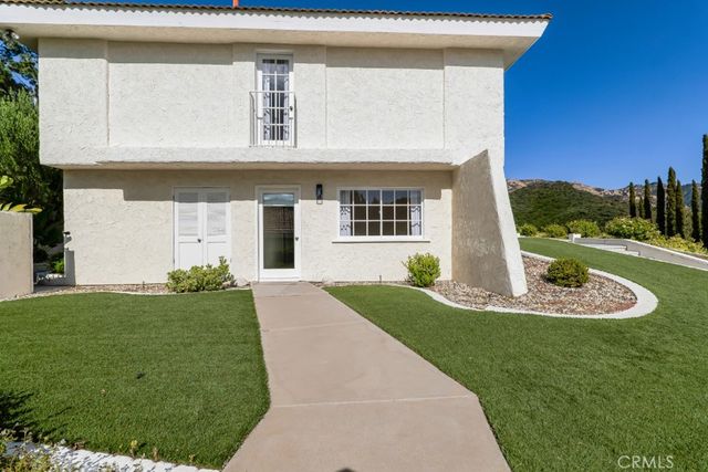 26086 Mulholland Highway, Calabasas, CA 91302