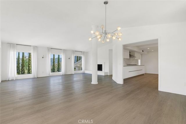 26086 Mulholland Highway, Calabasas, CA 91302