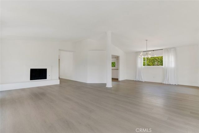 26086 Mulholland Highway, Calabasas, CA 91302