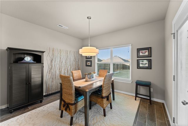 3854 Stonehenge Avenue, Springdale, AR 72764