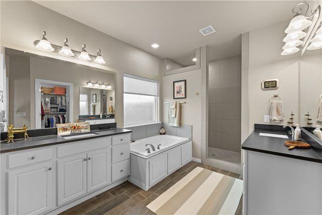 3854 Stonehenge Avenue, Springdale, AR 72764