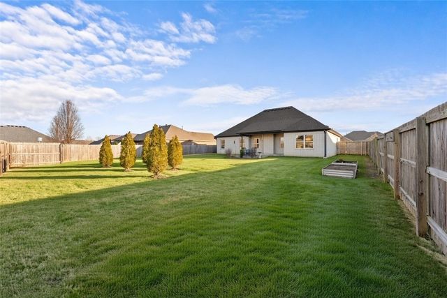 3854 Stonehenge Avenue, Springdale, AR 72764