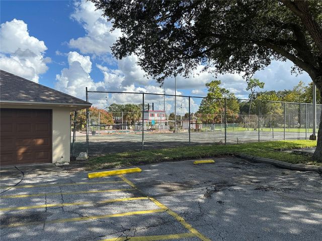 6060 VILLAGE CIRCLE 6060, Orlando, FL 32822