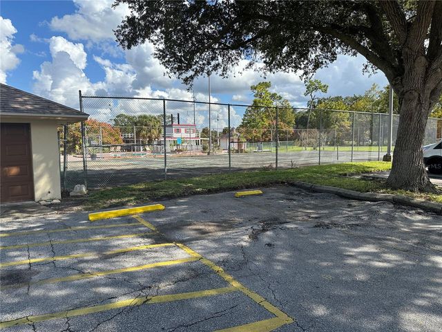 6060 VILLAGE CIRCLE 6060, Orlando, FL 32822