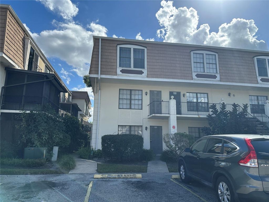 6060 VILLAGE CIRCLE 6060, Orlando, FL 32822