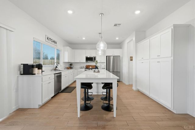 4449 N Phoenix Avenue, Fresno, CA 93723