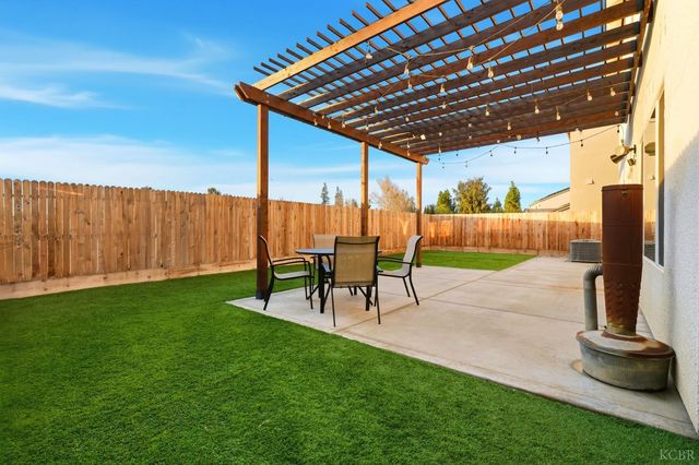 4449 N Phoenix Avenue, Fresno, CA 93723