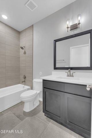 13872 CAROLINA PONCE Avenue, Horizon City, TX 79928