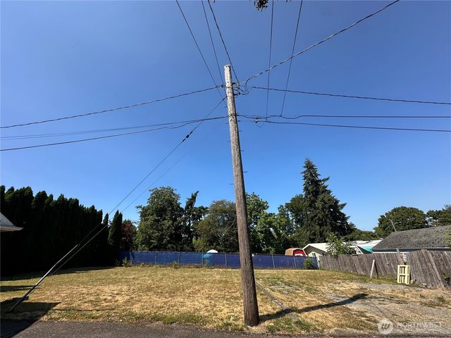5821 S Sheridan Avenue, Tacoma, WA 98408