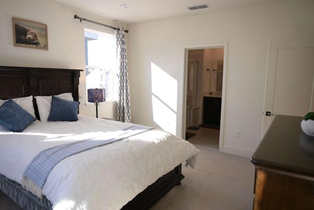 45139 Challenge Cmn #1001, Fremont, CA 94538