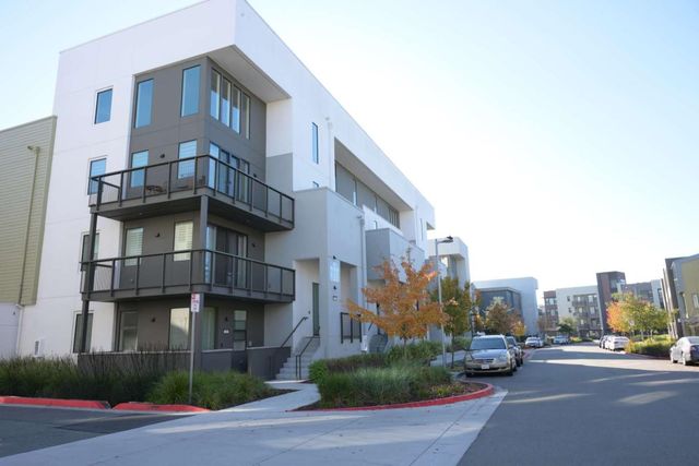 45139 Challenge Cmn #1001, Fremont, CA 94538