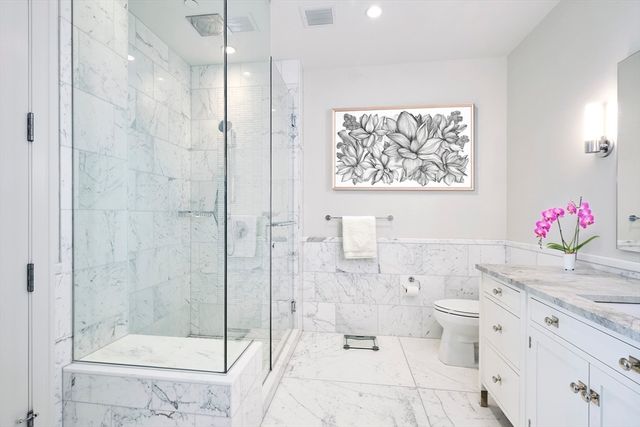 1 Franklin St PH1B, Boston, MA 02110